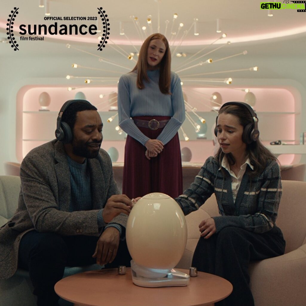 Emilia Clarke Instagram - Dearest scrollers, I’ve been giddy with anticipation to share this little beauty with the world… and now we get to do it at SUNDANCE BABY!!! Over the moon that we are premiering THE POD GENERATION in-person at the 2023 #Sundance Film Festival this January in Utah! festival.sundance.org #ThePodGeneration #comeonbabylightmyskilift