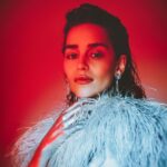 Emilia Clarke Instagram - @wonderland you made me look FAR cooler than I actually am. And for that I am eternally grateful. And the wings. All I need is a fish tank. And Leo. #missionaccomplished @lastchristmasthemovie #myelfcostumegotanupgradeandahalf @earlsimms2 @marygreenwell @ChristianOita @NailsbySG @ToniBlaze @kate___bull 🍾🥳🏆🙏🏻 HEROS!
