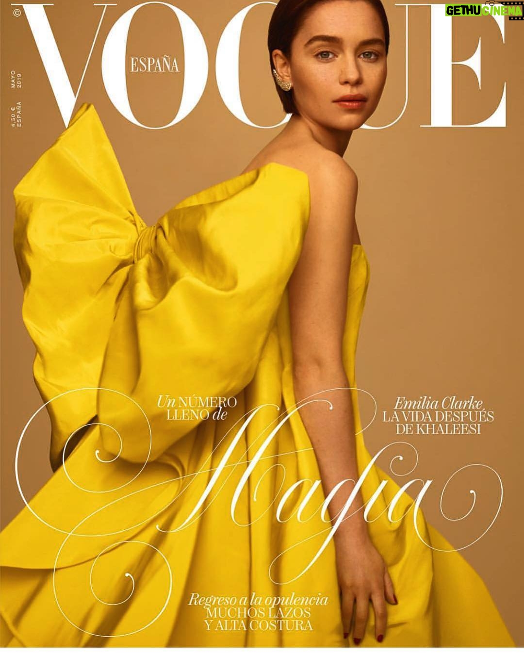 Emilia Clarke - 2.4 Million Likes - @voguespain you have brought the yellow to my mellow and damn my self confidence just got a delightful bow filled boost 😂
#ifonlyiwokeuplikethat #grasias #💪🏻 #🙌 #🥰 @narrativepr 💁♀️@jennychohair 💄 @kateleemakeup 💅🏻 @jennahipp
👗 @simonrobins1000 📸@thomaswhiteside
Aka the miracle workers 🎉