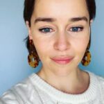 Emilia Clarke Instagram - 🎉THE MOST EXCITING NEWS EVER FOR THE FIRST DAY OF SPRING!🎉 The charity I have been working on for a fair few years goes live today!!! 💥💥💥 @sameyouorg is full to bursting with love, brain power and the help of amazing people with amazing stories. @newyorkermag published my story, now I’d like to hear yours! #sameyoucharity #sameyourecovery #braininjury #letschangehowwehelp #letsbreakthesilence #youarenotalone #love #❤️