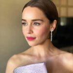 Emilia Clarke Instagram - I mean I really don’t know how many more times I can remind myself that last night happened...not only because the end seems rather erm... hazy now.. Safe to say we got LIT UP. Who knew the #oscars2019 could be so damn fun?! From my insane @balmain dress to my insanely magical @niwaka_collections bling to my perfect colour (NOT DONE BY ME OUT OF A BOX!) but by the fantabulous kind saw me on the last day of her holidays @nicolaclarkecolour to @jennychohair @jilliandempsey @jennahipp @petraflannery my sisters from other mistas thank you for making me sparkly and shine and get me to the damn party on time! #littyinthecity #brunetteshavemorefunandnowiveprovedit #🔥 #❤️ #💪🏻