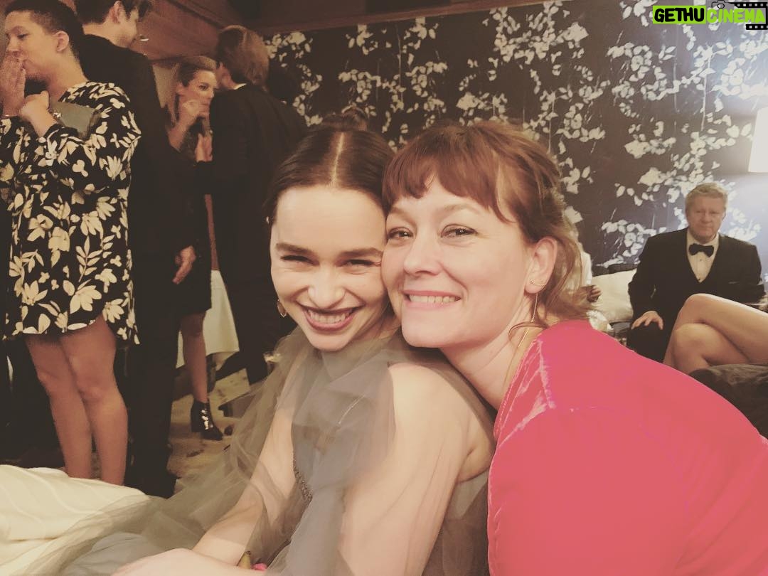 Emilia Clarke - 2.7 Million Likes - And then we may have got a little lit...🔥🏆
But only because WE SAW THE FIRST GODDAMN EPISODE AND ITS SO GODDAMN GOOD YOU GUYS ARE GONNA FREAK OUT. 🙌🙌🙌🙌🙌🙌🙌🙌🙌🙌
But really though....
freak
Out. 💪🏻
#enjoybaby #thesebefamily #forthelove #gameon #❤️