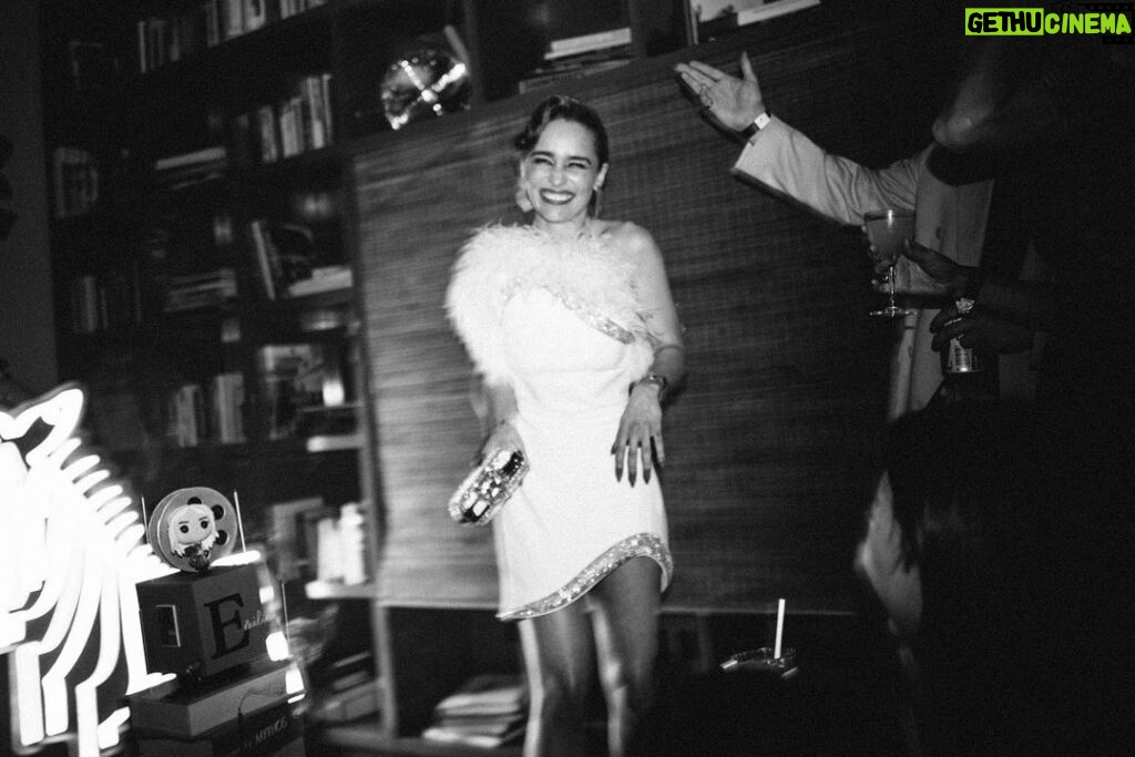 Emilia Clarke Instagram - Holy birthday balls now THATS what I call a good time. 😂🤩💃🕺 Any fears over the next roll round the sun melted in the haze and glory of this ode to studio 54. THANK YOU for all your beautiful messages and love!! I was floating on an air of good vibes that should last me all year….😘❤🙏🏻 And extra special thanks to the next level birthday squad that got me my feathers and my glitter…💃 @davidkomalondon @petraflannery @chloebeeneystyling @lynseyalexander @anthonyturnerhair @tiffanyandco @jimmychoo Gods among mortals. #birthdaytoendallbirthdays #littycommiteeunite #iseeyou2022 #👏 #❤