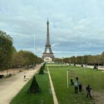 Emilia Clarke Instagram – Oh Chanel, oh Paris, oooh la la… c’est chic, c’est magnifique! 
Merci merci merci for having me, dressing me and raising my style game up a notch or 10… 😘🙌👏 Paris, France