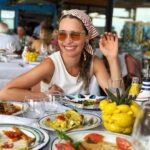 Emilia Clarke Instagram - 😎MAMMA MIA! ITALIA!! You will always have my heart, my summer, and my sea legs.. get the people you love, stick them on a boat and then by a pool, add Italian food and one too many bottles of prosecco and hey presto! You have peak relaxation. For full effects repeat once a year. #apparentlyiwasapirateinanotherlife #inowunderstandthetruebeautyofnaps #letsseehowmanyhoursmyrelaxationlastsinlondon…I’m