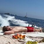 Emilia Clarke Instagram – 😎MAMMA MIA! ITALIA!! 
You will always have my heart, my summer, and my sea legs.. get the people you love, stick them on a boat and then by a pool, add Italian food and one too many bottles of prosecco and hey presto! You have peak relaxation. 

For full effects repeat once a year.
#apparentlyiwasapirateinanotherlife 
#inowunderstandthetruebeautyofnaps 
#letsseehowmanyhoursmyrelaxationlastsinlondon…I’m