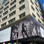 Emily Ratajkowski Instagram - not every day you get to share a billboard with your bestie ❤️ @ziwef thank you @victoriassecret @carlijnjacobs