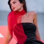 Emily Ratajkowski Instagram - Back in Paris with my @Kerastase_Official family ❤️ for #PowerTalks discussing confidence and so much more