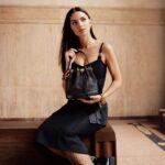 Emily Ratajkowski Instagram - The #ToryBurch Fall/Winter campaign. Captured by Jamie Hawkesworth. #ToryBurchFW23