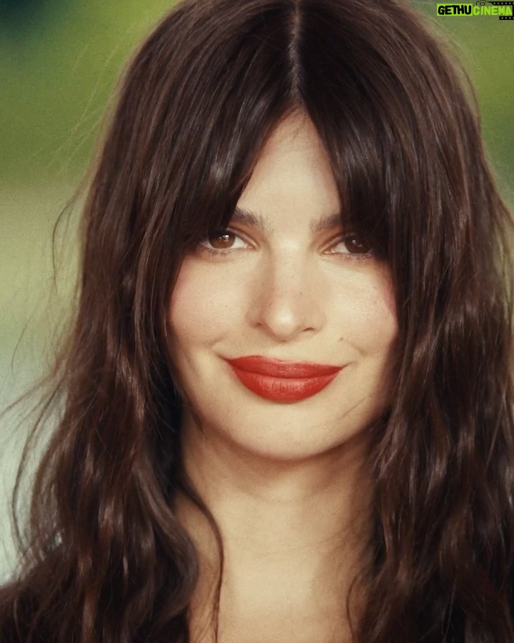 Emily Ratajkowski Instagram - lost in versailles Versailles Palace Paris