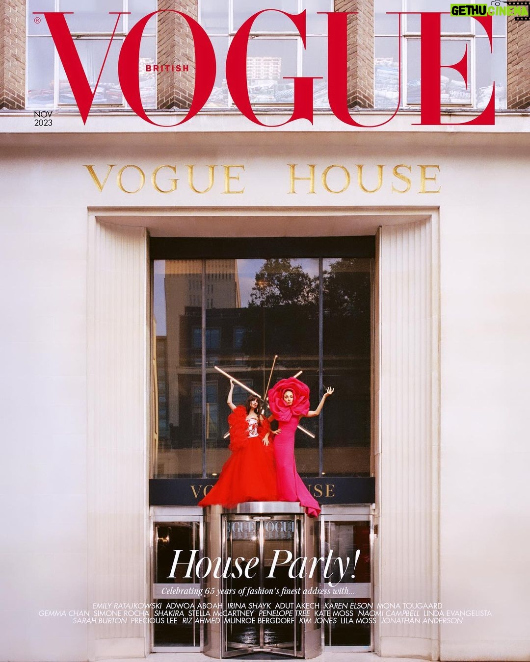 Emily Ratajkowski Instagram - cover of @britishvogue with one of my favorite people @adwoaaboah ❤️ this one is special. thank you @edward_enninful ❤️ shot by @seanthomas_photo