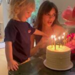 Emily Ratajkowski Instagram – ♊️💐🎉 grateful doesn’t even begin to describe it 🫶❣️