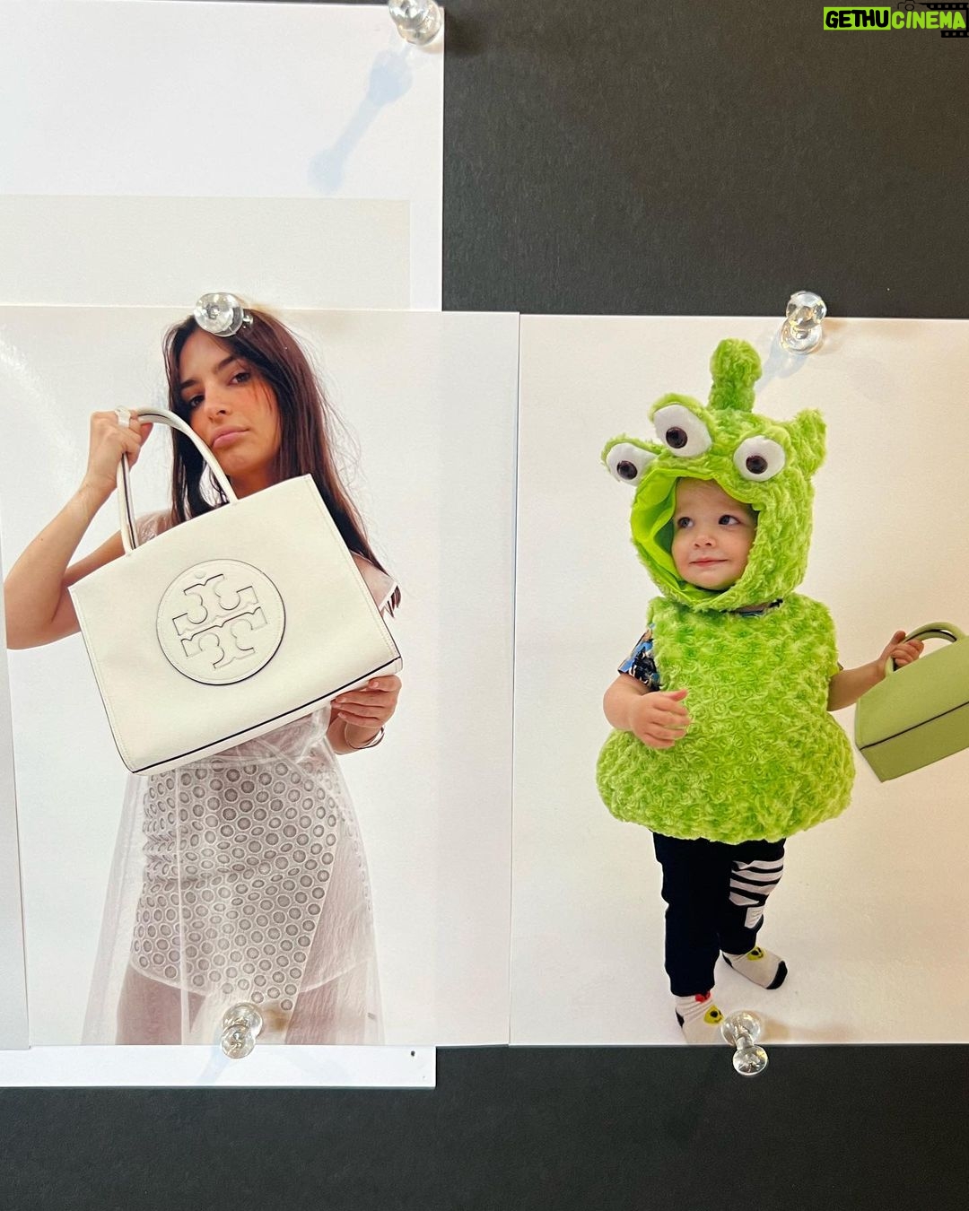 Emily Ratajkowski Instagram - Sly ! My little 👽⭐️ alien superstar. I love my Tory family so much @cassiecoane @vittoria @brian__molloy @jamie.hawkesworth @toryburch @jaimeperlman