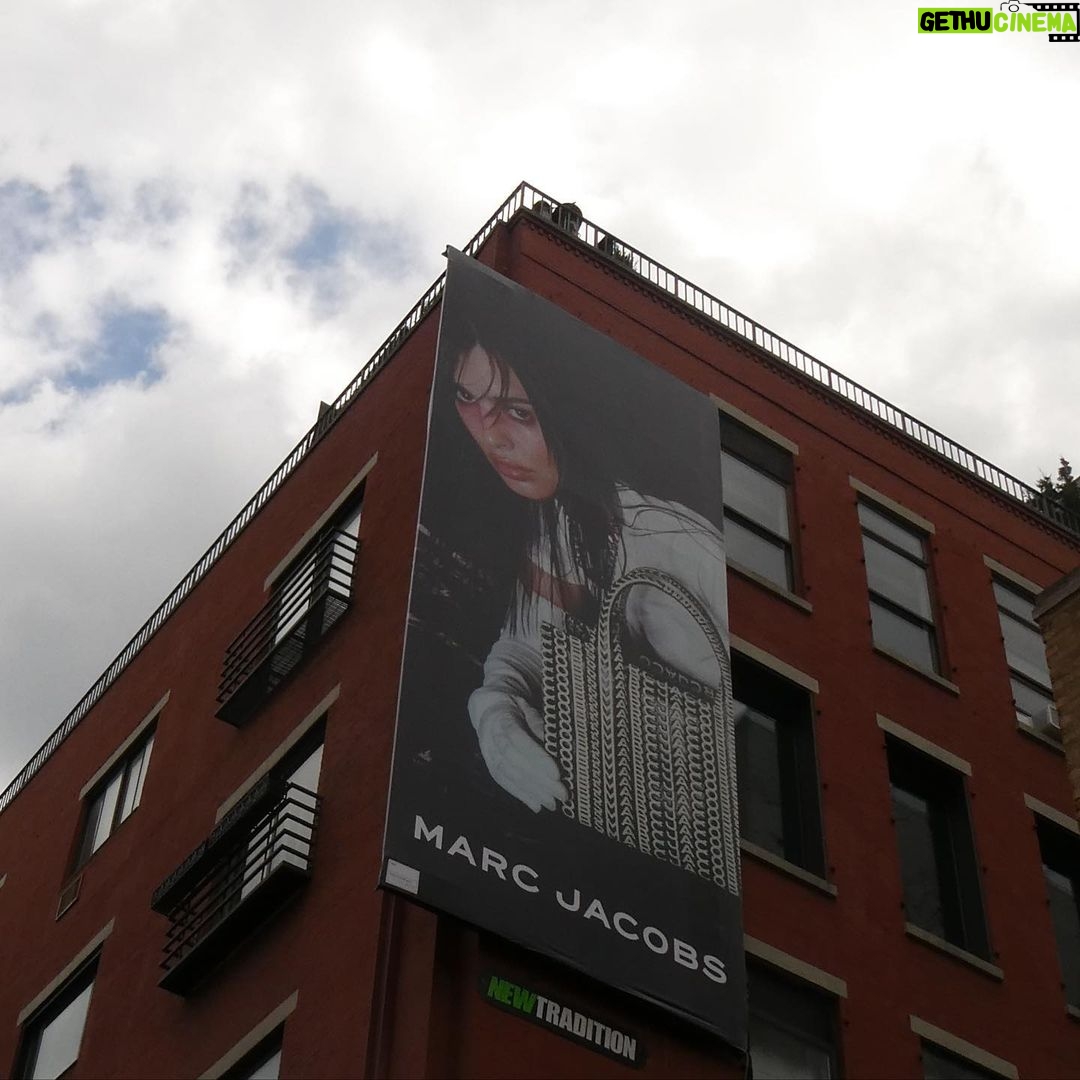 Emily Ratajkowski Instagram - downtown takeover! two of the billboards I’ve always wanted to be on! 🥺❤️🏙️🫶👼 Lafayette Street