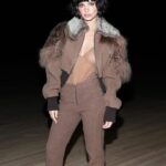 Emily Ratajkowski Instagram - @themarcjacobs ily, incredible as always