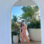 Emily Ratajkowski Instagram - 🌴👙🌅 🧜‍♀️