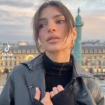 Emily Ratajkowski Instagram - 36 hours in 🇫🇷 for the most incredible performer alive today: Mi reina @rosalia.vt ! Rosalía! eres una diosa absoluta. ¡gracias por tenernos! motomami para siempre 🏍️❤️‍🔥🫶