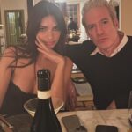 Emily Ratajkowski Instagram - merry merry! life has never been better and i’m just here to say i’m grateful 🪄