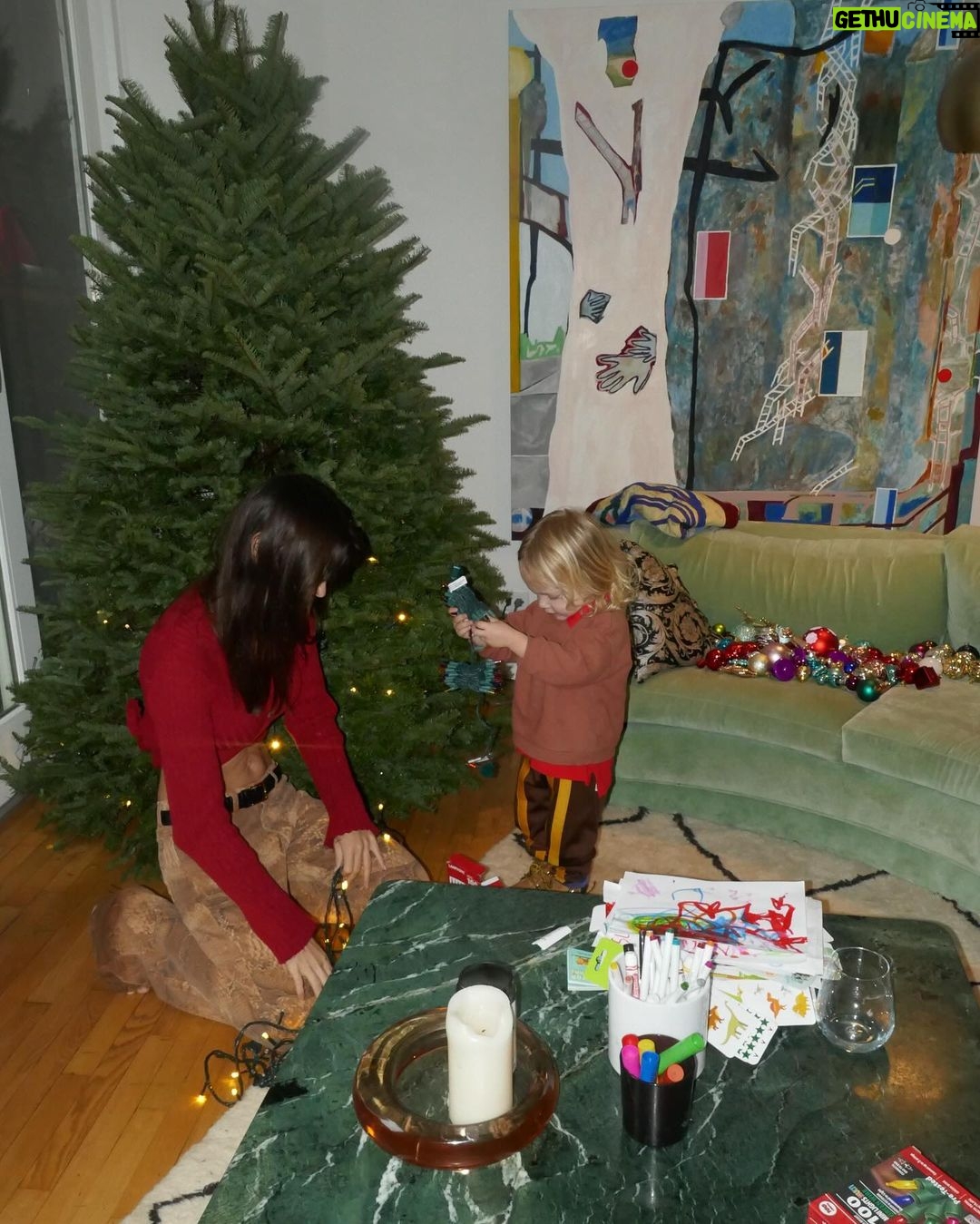 Emily Ratajkowski Instagram - some things change others stay the same 🎄