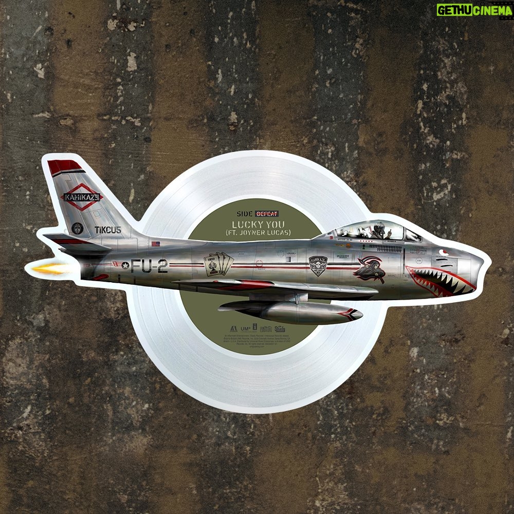 Eminem Instagram - “Hah, yeah, I'm a fuckin' kamikaze crashin' into everything" 👀 collectables and autographs dropping - for first access shop.eminem.com #KAMIKAZE5