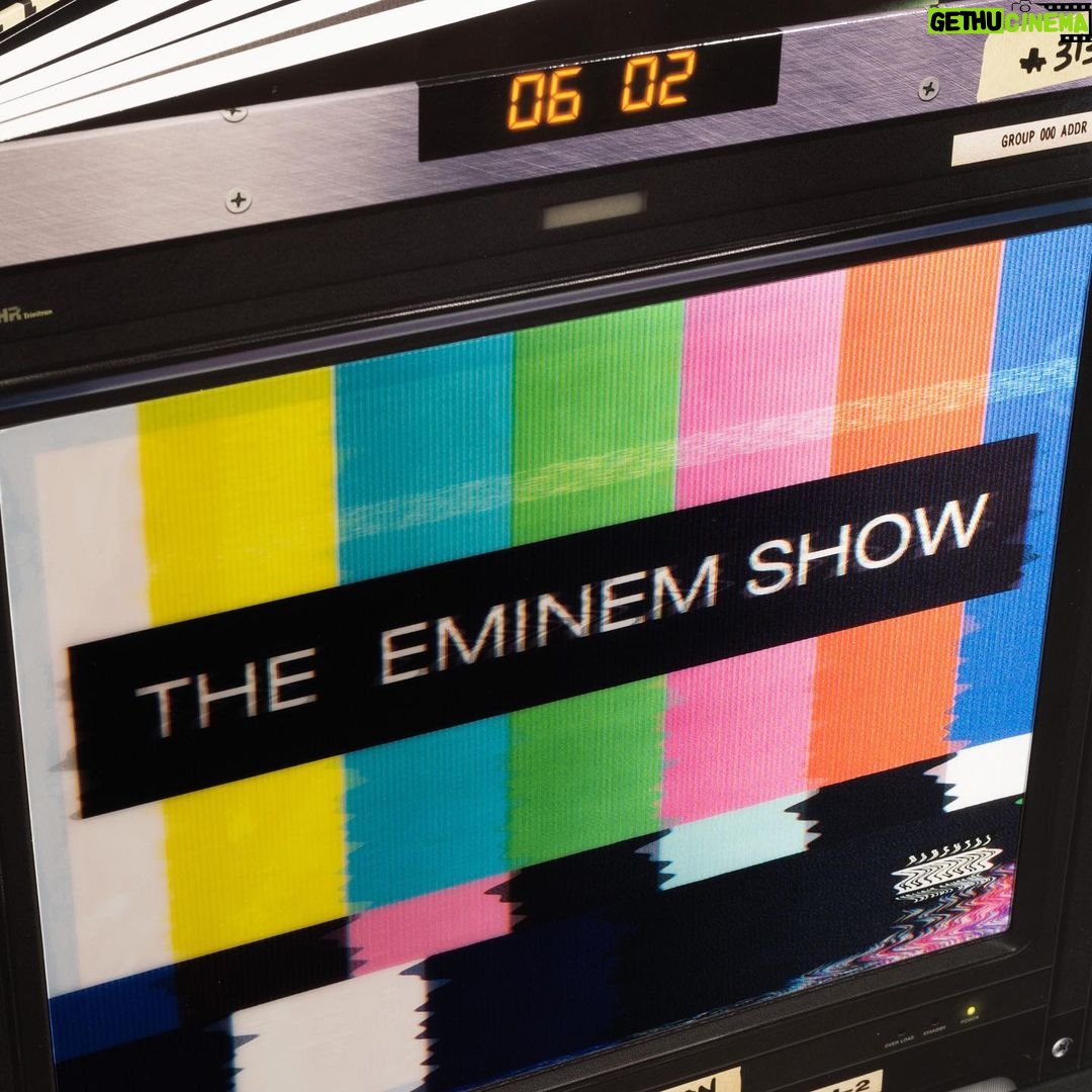 Eminem Instagram - #TheEminemShow 20th Anniversary Expanded Edition vinyl droppin tomorrow - link in bio