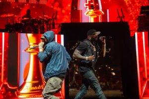 Eminem Instagram - Had 2 come out with @50cent last night… thanks 4 the love, Detroit!  FINAL LAP TOUR!!! 

photo credit: Krewsade