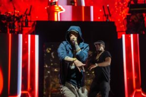 Eminem Instagram - Had 2 come out with @50cent last night… thanks 4 the love, Detroit!  FINAL LAP TOUR!!! 

photo credit: Krewsade