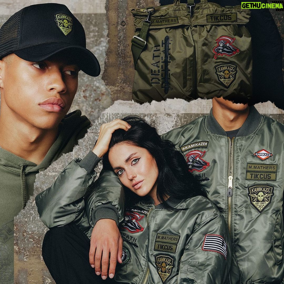 Eminem Instagram - ✈️ ✈️ ✈️ ✈️ ✈️ #KAMIKAZE5 Anniversary Capsule out now 💥 Link in bio