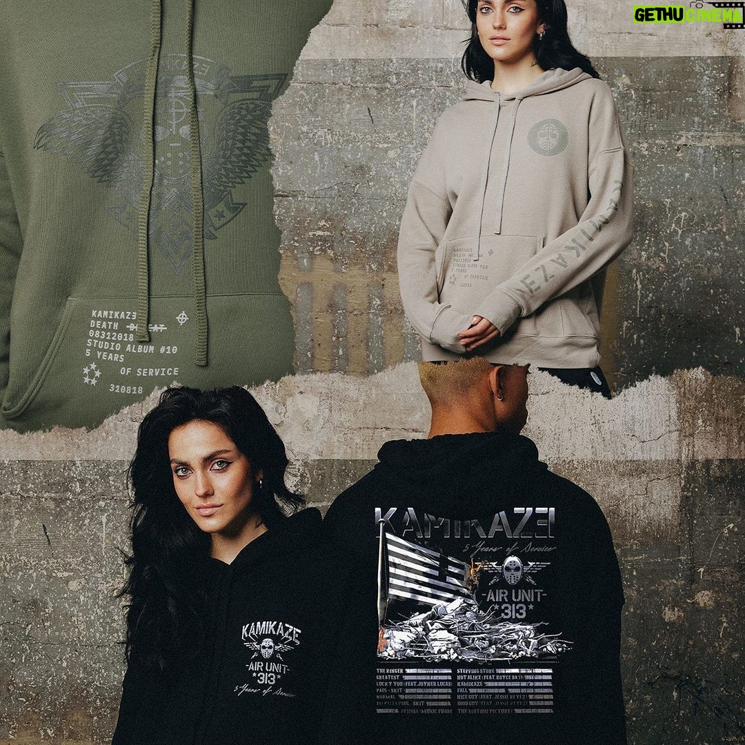 Eminem Instagram - ✈️ ✈️ ✈️ ✈️ ✈️ #KAMIKAZE5 Anniversary Capsule out now 💥 Link in bio