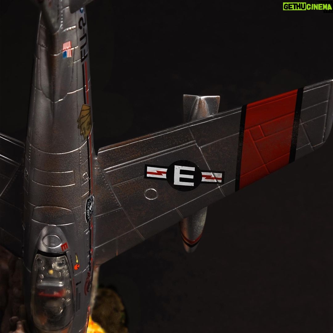 Eminem Instagram - “Hah, yeah, I'm a fuckin' kamikaze crashin' into everything" 👀 collectables and autographs dropping - for first access shop.eminem.com #KAMIKAZE5