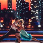 Emma Kimiläinen Instagram – Throwback to last Sunday and chacha. Tomorrow, it’s time for a fierce tango! 😍

Huomenna tanssitaan tulista ja raivokasta tangoa. Pääsette keskelle hyvin ylikiehunutta parisuhderiitaa, jota lähdetään selvittelemään tangoa tanssien. Saas nähdä miten parisuhteen lopulta käy… Kappaleena upea Olavi Virran mustasukkaisuutta. 

Mikäli haluatte nähdä meiltä lisää tanssia ja tulkintaa, muistakaa äänestää, sillä ilman yleisön ääniä ei jatkoon pääse. 🫶

Meitä voi äänestää soittamalla 0700 79 005 tai lähettämällä tekstiviestin numeroon 17225. Voit myös äänestää netissä bion linkin kautta. 

We kindly appreciate all your support and votes because otherwise we cannot continue in the competition. The voting link can be found in my bio. 🙏

📷: @tamminenphotography
☀️: @tanbylotta
💄: @miia_ollula
💇‍♀️: @butik.helsinki 

#mtvttk #ttk #tanssiitähtienkanssa #dwts #dancingwiththestars #strictlycomedancing #scd #chacha