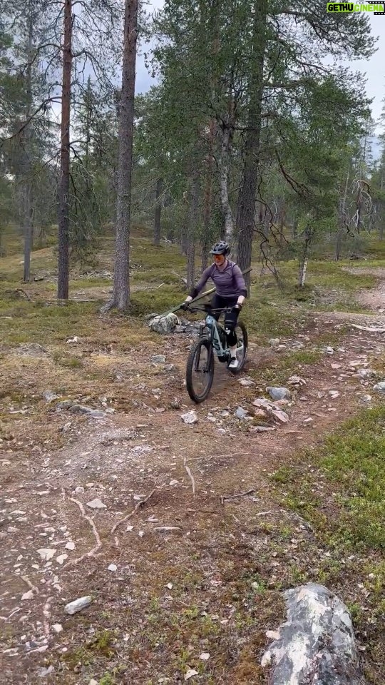 Emma Kimiläinen Instagram - Beautiful day mountain biking in Lapland 🇫🇮 @livcyclingfinland #visitlapland #visitfinland #livcycling #livyourlife #Liv #emtb #mtb Kukastunturi