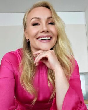 Emma Kimiläinen Instagram - 34 years and smiling 🩷
