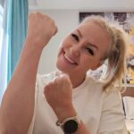 Emma Kimiläinen Instagram - Guess what?? Freaking cool news is coming out shortly. Stay tuned!! 🤩 #newyear #newchallenges