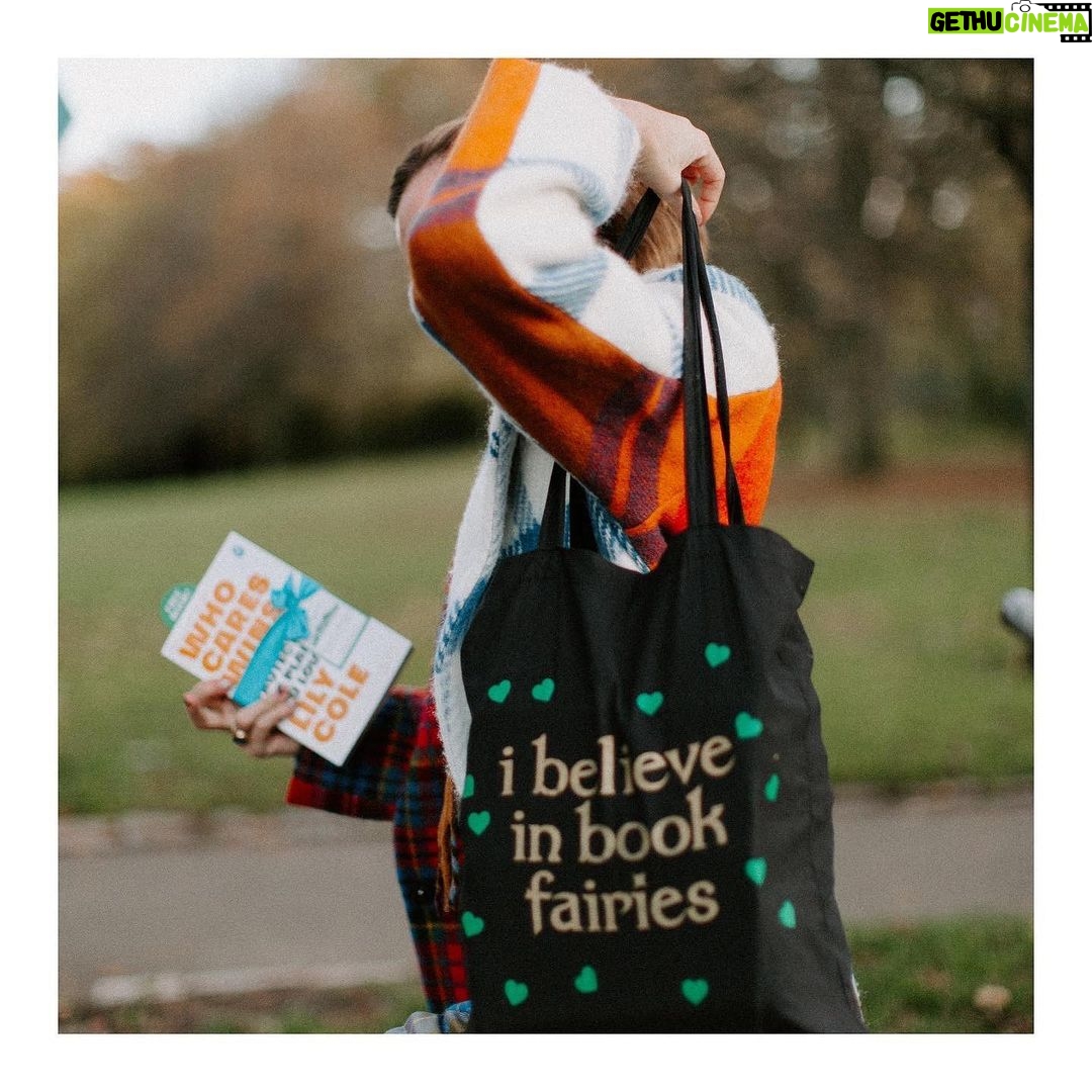 Emma Watson Instagram - Did people find any books? 💜💜💜 Let us know in the comments! @bookfairiesworldwide