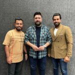 Erfan Rafie Instagram - كنسرت محمد عليزاده عزيزم❤️ @mohammadalizadehmusic @k1.zarerafi @mohammadebrahimi677 @artinvaliollahi #عرفان_رفیع #معين_راهبر #عرفانرفیع #محمدعلیزاده #موسيقي #عيد #بهار #music #erfanrafie #moeinrahbar #mohammadalizadeh