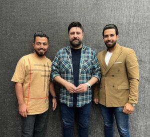 Erfan Rafie Instagram - كنسرت محمد عليزاده عزيزم❤️
@mohammadalizadehmusic 
@k1.zarerafi 
@mohammadebrahimi677 
@artinvaliollahi 
#عرفان_رفیع 
#معين_راهبر 
#عرفانرفیع #محمدعلیزاده #موسيقي #عيد #بهار
#music #erfanrafie #moeinrahbar #mohammadalizadeh