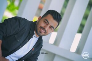 Erfan Rafie Instagram - بدون محدوديت فكر كن به چيزهايي كه ميتواني برسي و داشته باشي آن موقع از زندگيت يك شاهكار ميسازي🤞
📸 @amin_captive