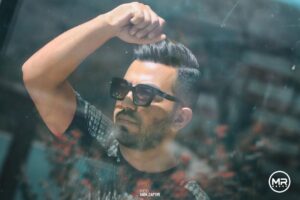 Erfan Rafie Instagram - به خودت اين اجازه رو بده كه هر روز حالت خوب نباشه
طبيعيه كه احساس غم و ناراحتي كني 
طبيعيه كه اشتباه كني
و اين طبيعيه كه به خودت يكم استراحت بدي كه دوباره حالت خوب بشه🤞