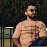 Erfan Rafie Instagram - ببين و بگذر و خاطر به هيچكس مسپار😉 📸 @pezhman_masoompour_studio @amir_ahmadi_