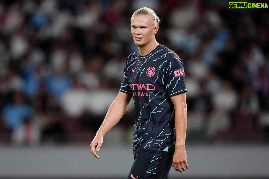 Erling Haaland Instagram - Thank you Japan 🇯🇵 for the love and support! ありがとう、日本 🫶