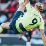Erling Haaland Instagram - 🚲🤩 St Mary's Stadium