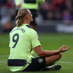 Erling Haaland Instagram - 🧘🏼‍♂️