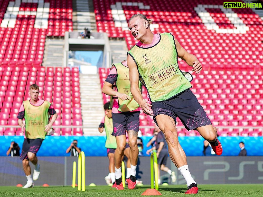 Erling Haaland Instagram - Next up, #UEFASuperCup 🫡