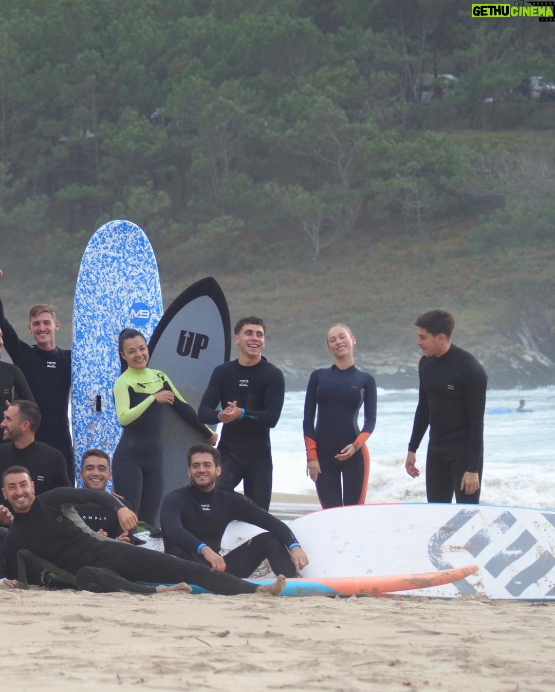 Ester Exp贸sito Instagram - mis hermanos @viveirosurfingfamily 馃挋 Galicia
