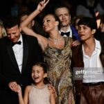 Ester Expósito Instagram - Merci Cannes❤️ qué noche, qué recibimiento a la película, estamos flotando de alegríaaaaa Cannes Film Festival