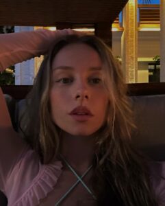 Ester Expósito Instagram - ✰estrellita de madrugada✰ Riviera Maya