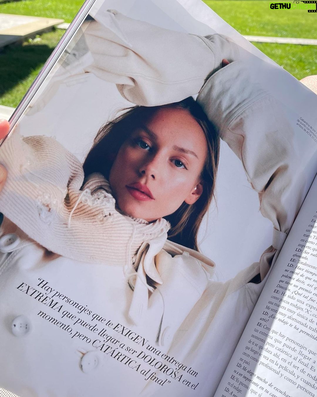 Ester Expósito Instagram - 🤍🤍🤍gracias @harpersbazaares y a mi @leticiadoleraoficial por una charla bonita, inteligente y sensible, como ella. y a esta suerte de equipo @javier_biosca @inmajimenezbazaar @jesusdepaula @alex_saint @albamelendo @antonio_abeledo 💚