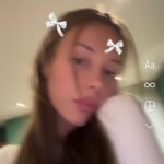 Ester Expósito Instagram - 🎀💭🎀