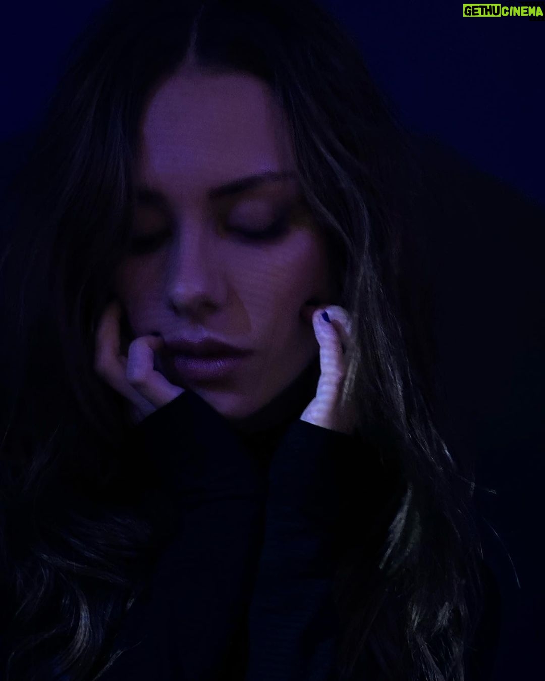 Ester Expósito Instagram - perdernos en las noches